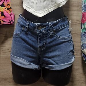 Women's Fashion Nova Cuffed Denim Shorts Blue Size 1 Vacation Minimalist Casual